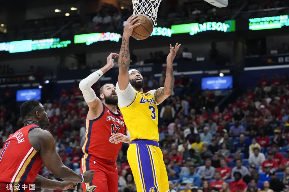 由朗尼克接 由朗尼克接