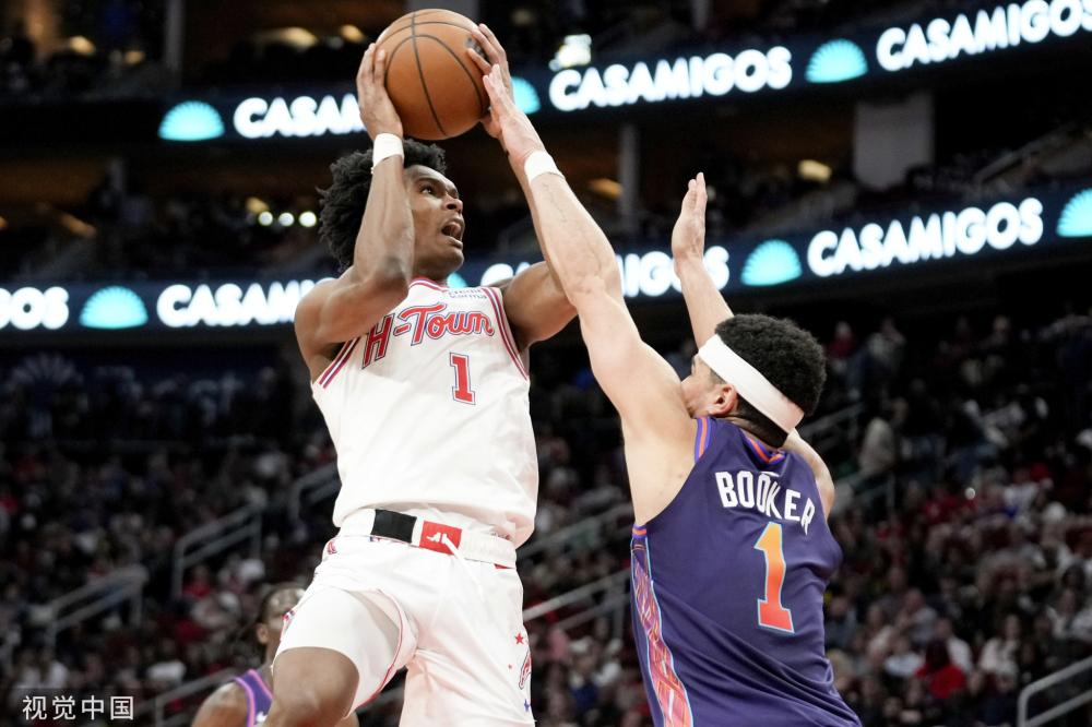 她像一位热 她像一位热