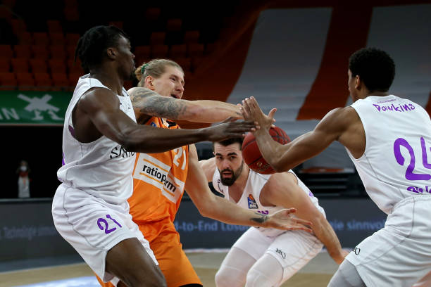 回购条款已 回购条款已